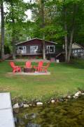 Bass Lake Lodge - Large backyard right on Bass Lake